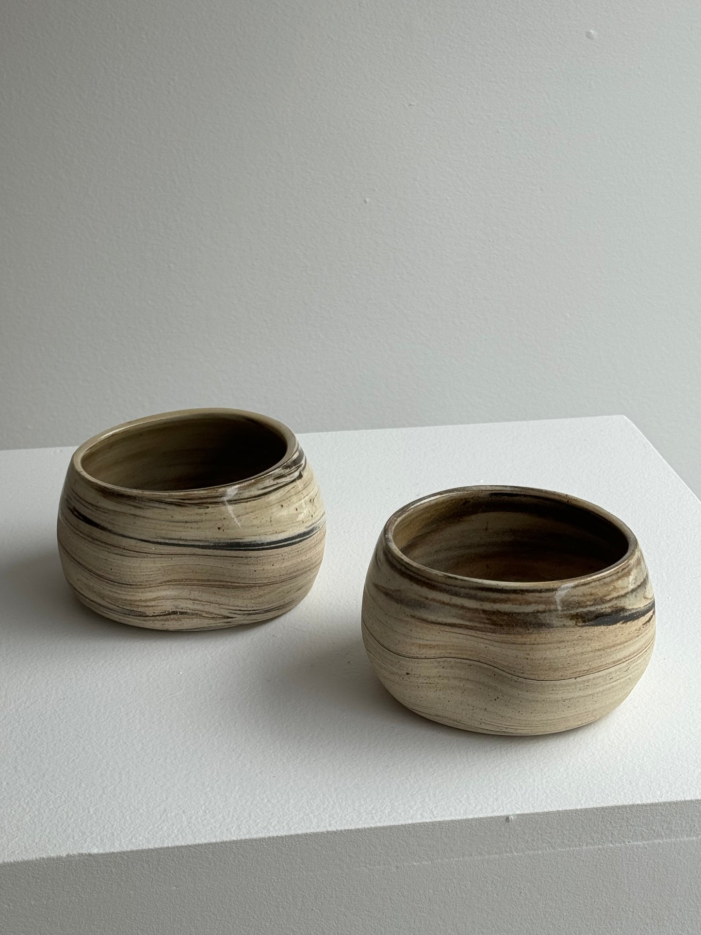 Second Series - Set Low Marbled Chubby Dimple Cups